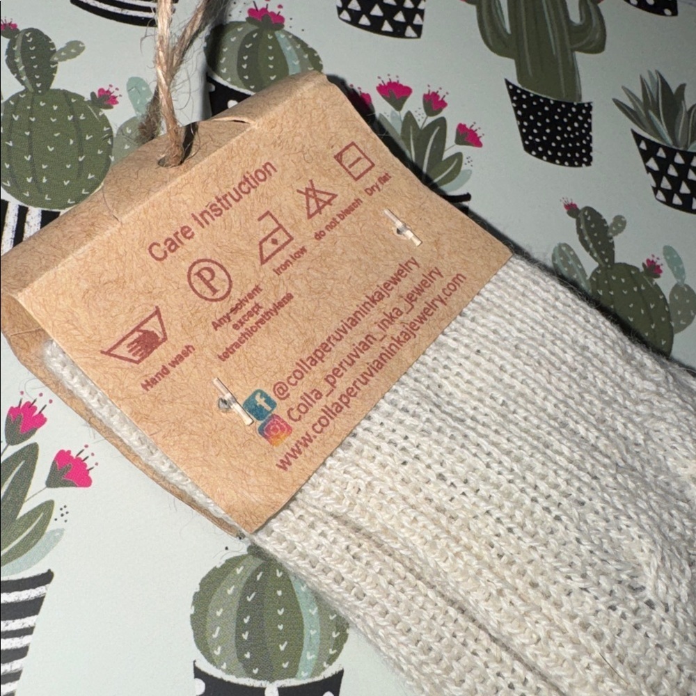 Cozy Knit gloves fingerless in Cream and Blue alpaca warm cozy Colla brand - Picture 3 of 4